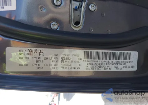 2017 Ram 1500 Laramie 4X4 5'7 Box z USA, uszkodzony, nr VIN 1C6RR7NT7HS546763